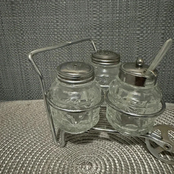 Vintage Salt & Pepper Condiment Pressed Glass with Metal Wheelbarrow Caddy Set - Picture 3 of 4